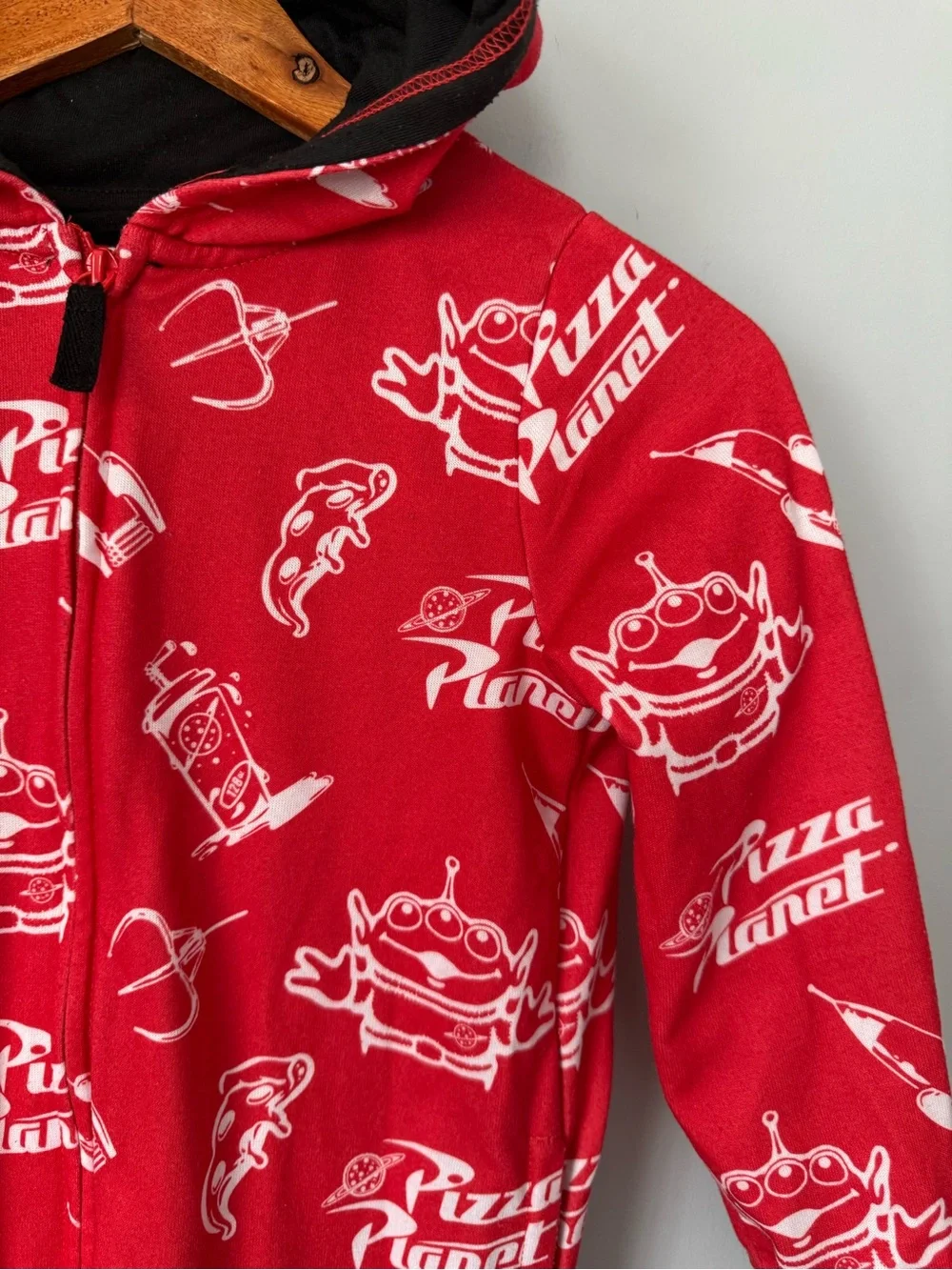 Disney Pixar Toy Story Pizza Planet Hooded Fleece One Piece Pajamas Size 5/6